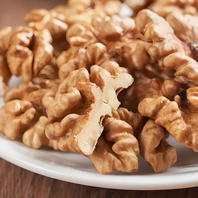 Walnut Kernels (1).jpg