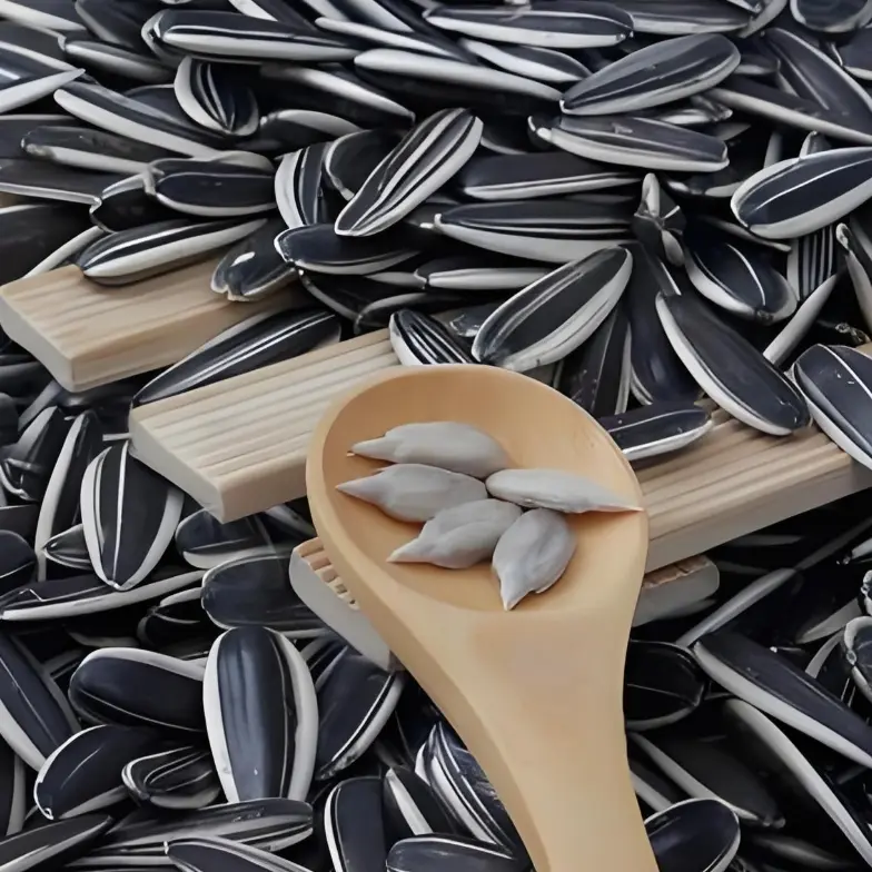 Sunflower Seeds in Shell (5).jpg